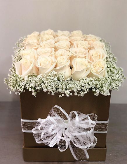 CAJA ROSAS BLANCAS